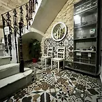 Charming Loft In Old Town *